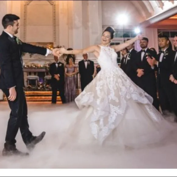 Beautiful Wedding Dress - Picture 5 of 7